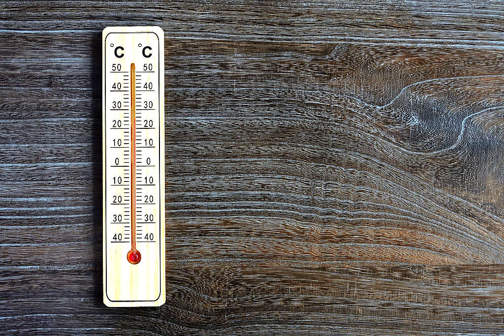 部屋が寒いことによる健康被害は深刻。室内の気温を計る温度計