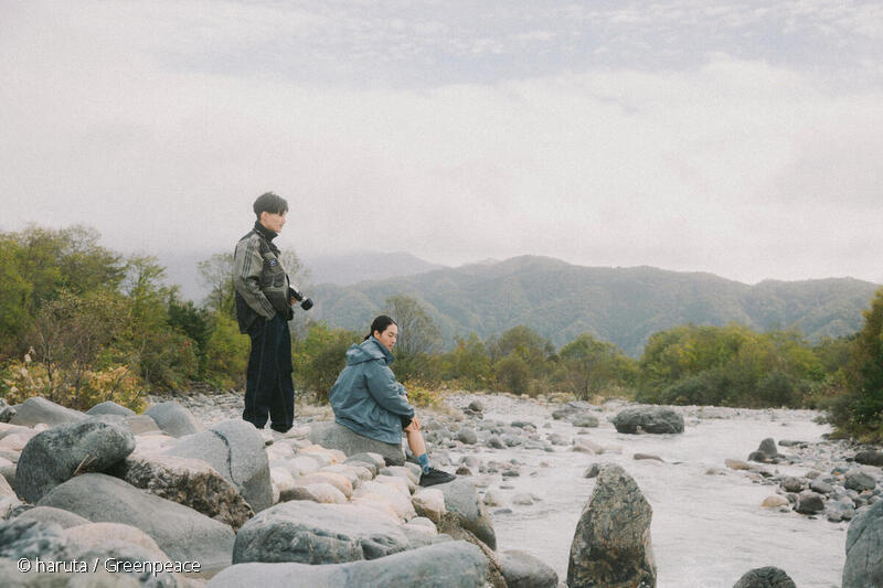 美しい日本の自然、そこで育まれる文化や暮らしにも気候変動が影響していることを伝えるため、シンガーソングライターSIRUPと音楽プロデューサーでありギタリストのShin Sakiuraが国際環境NGOグリーンピース・ジャパンとの共同プロジェクト「Nature Sound Project」に協力。自然豊かな日本の里山に足を運び、フィールドレコーディングで録音した音を使用し新曲『FOREVER』を制作。