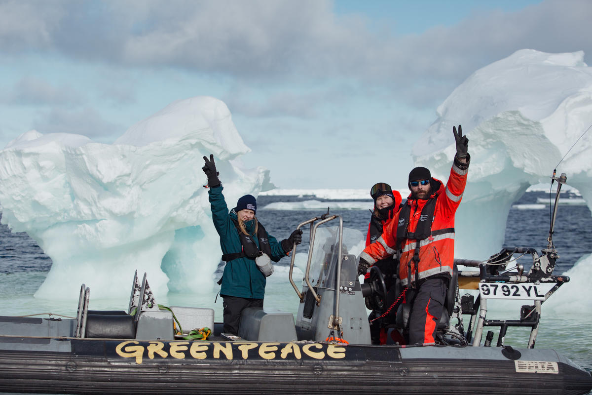 L'équipage de l'Esperanza en Arctique