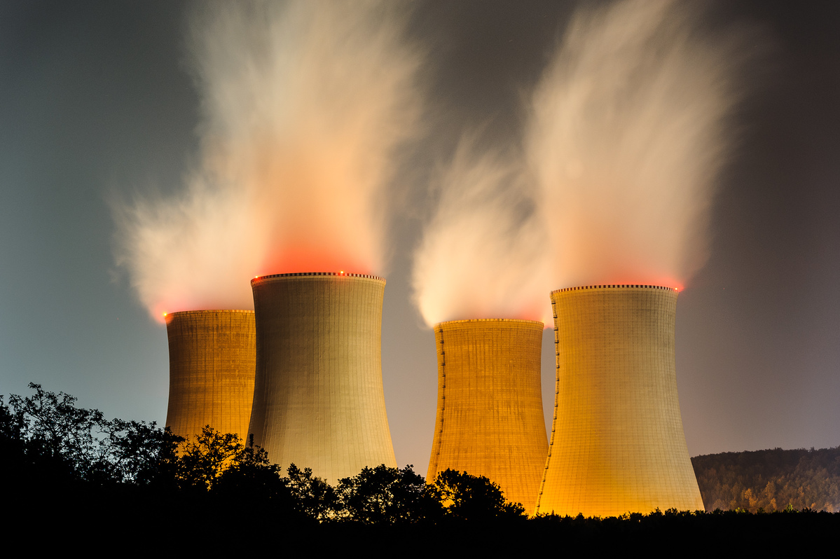 The Mochovce Nuclear Power Plant. © Tomas Halasz / Greenpeace