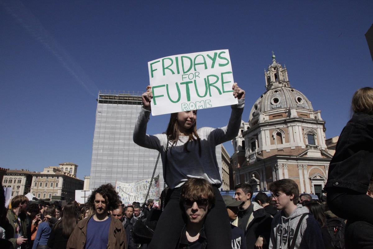 Fridays for Future Student Demonstration in Italy. © Massimo Guidi / Greenpeace