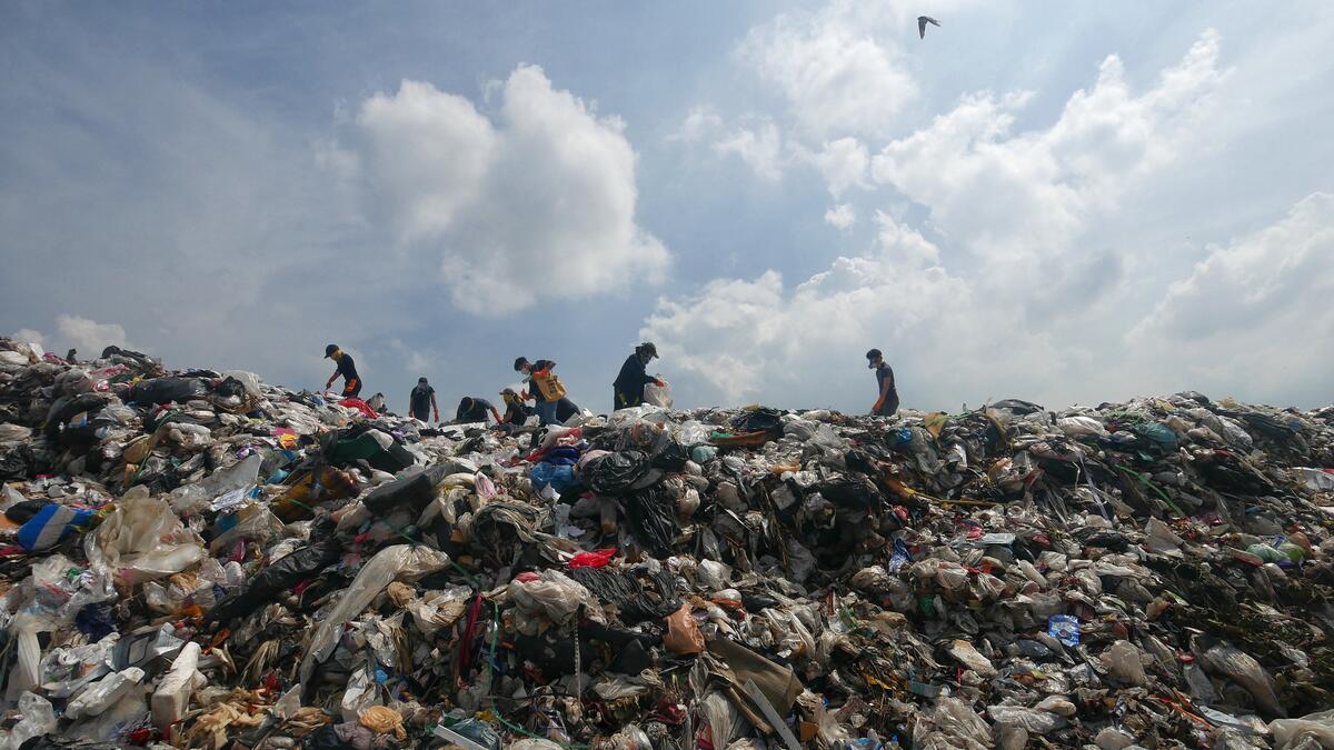 Waste Dumpsite Landfill in Nonthaburi, Thailand. © Greenpeace