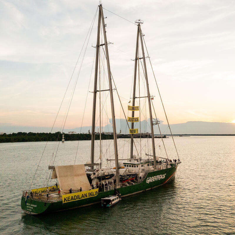 Rainbow Warrior Climate Justice Ship Tour in Malaysia. © Joshua Paul / Greenpeace