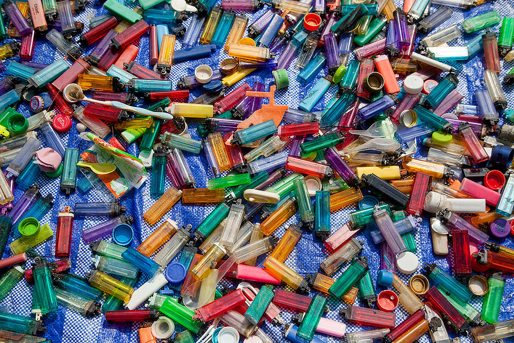 Plásticos desechables © Chanklang  Kanthong / Greenpeace