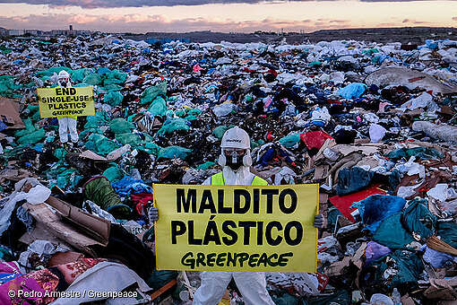 Cómo afecta el consumismo al medio ambiente? - Greenpeace México