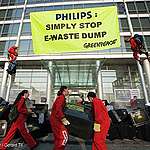 Greenpeace: Philips moet eigen elektronica-afval opruimen