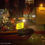 Greenpeace houdt boorplatform Gazprom aan de kade