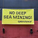 Activisten beklimmen eerste schip ter wereld geschikt voor diepzeemijnbouw