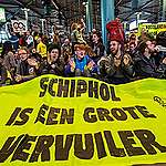 Rechtszaak over het protest op Schiphol dat nooit gestopt had mogen worden.