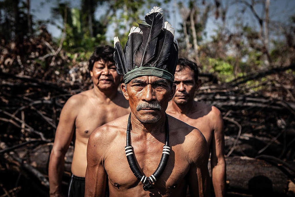 Medlemmer av Apurina-stammen i Brasil.