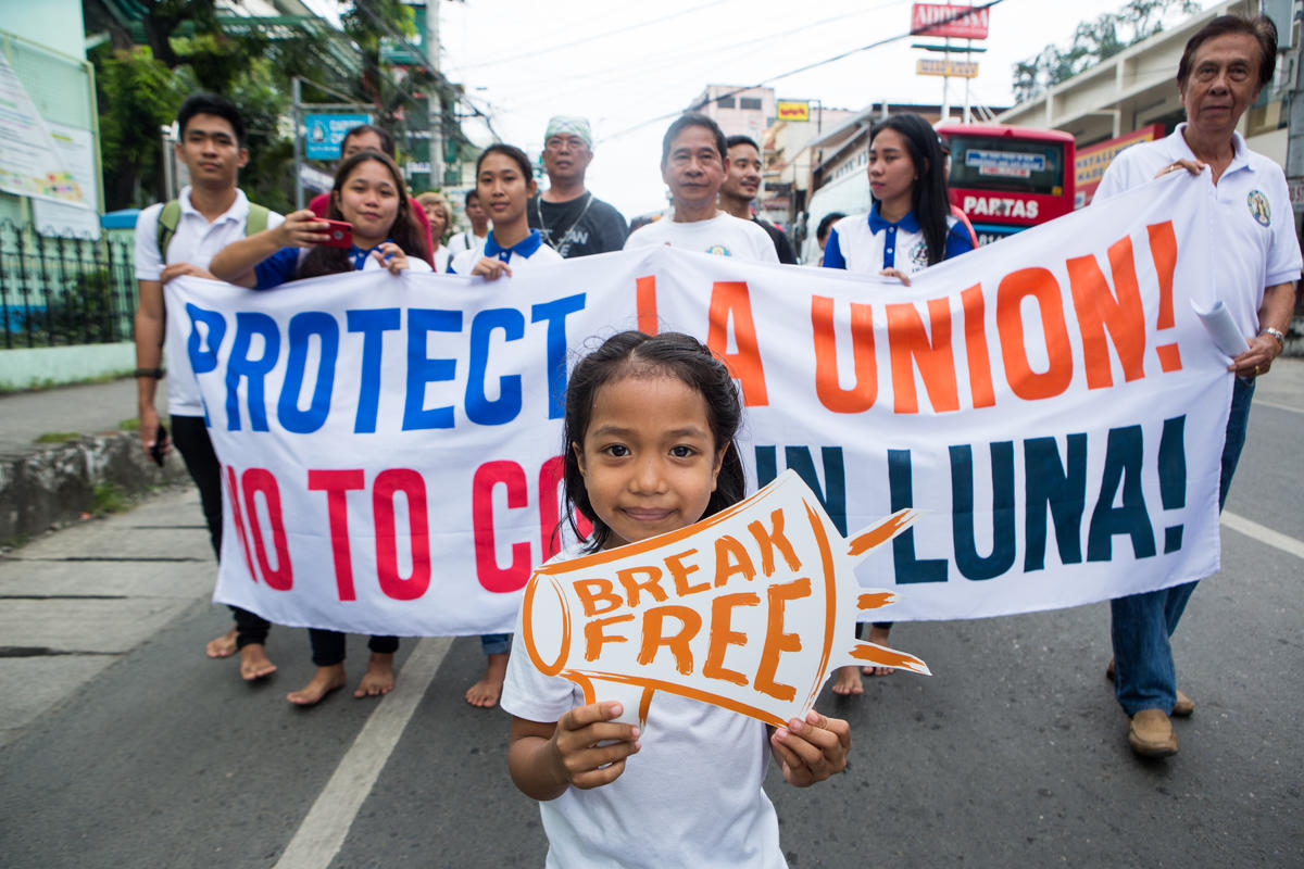 Break Free from Fossil Fuel Activity in La Union, Philippines. © Geric Cruz / Greenpeace