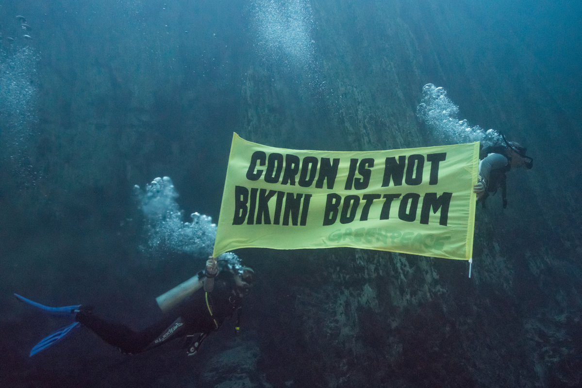 Action against Nickelodeon Theme Park in Palawan. © Randall Rosales / Greenpeace