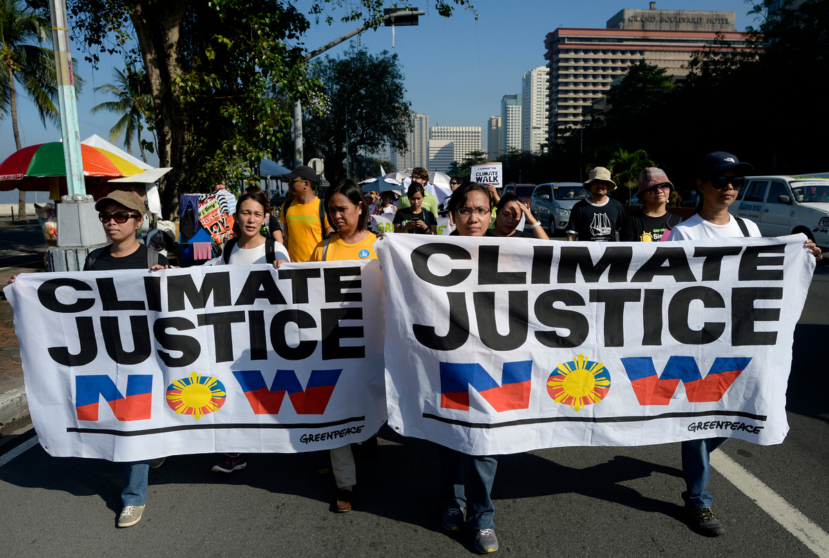 Climate Walk in Manila. © Nathaniel Garcia / Greenpeace