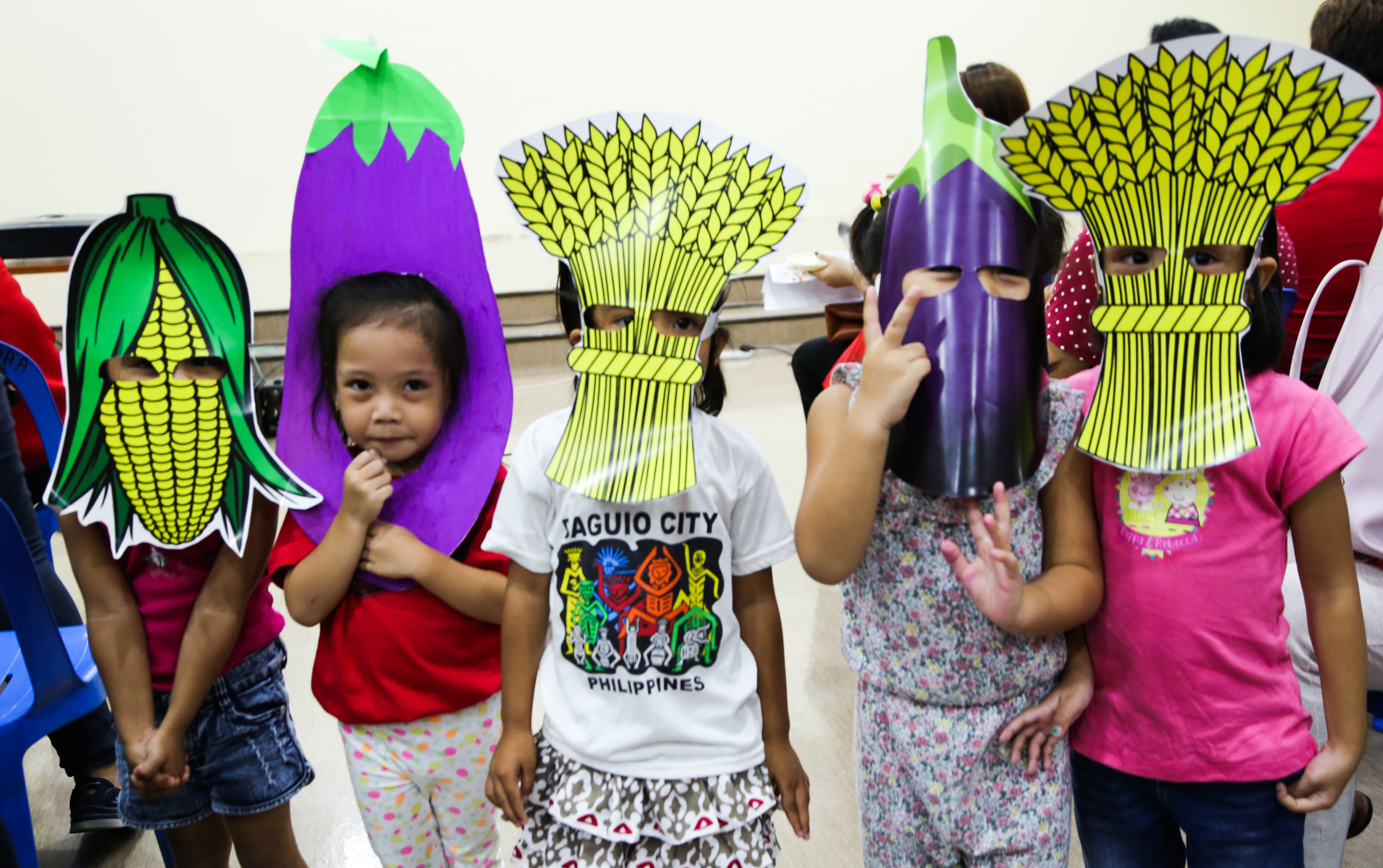 Children in vegetable costumes. © Greenpeace / Grace Duran-Cabus