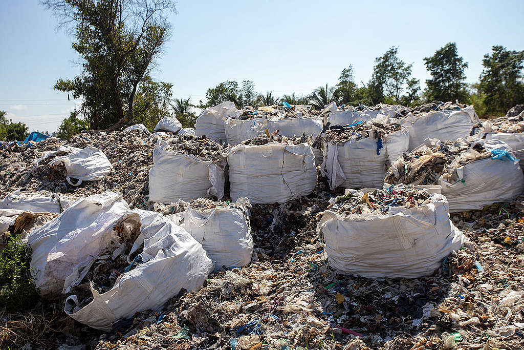Korean Waste in Mindanao. © Manman Dejeto / Greenpeace