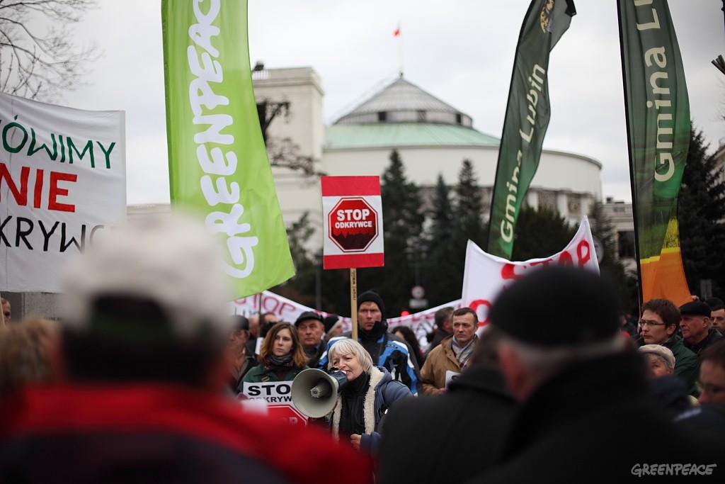 Protest pod gmachem Sejmu