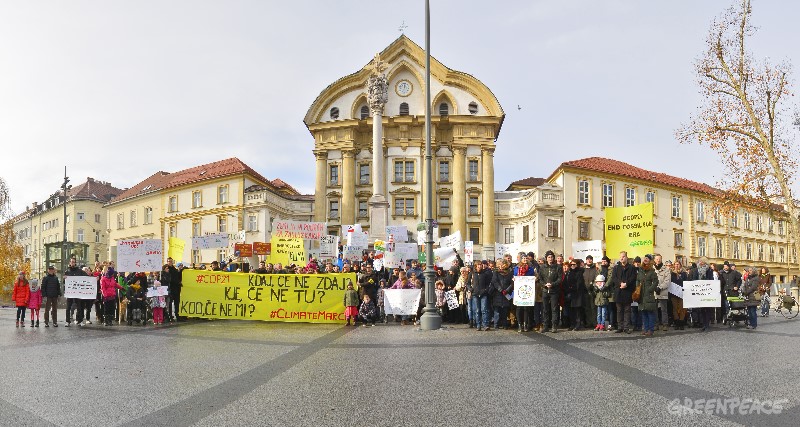 Podnebni shod 2015 v Ljubljani. (c) J. Kralj / Greenpeace.