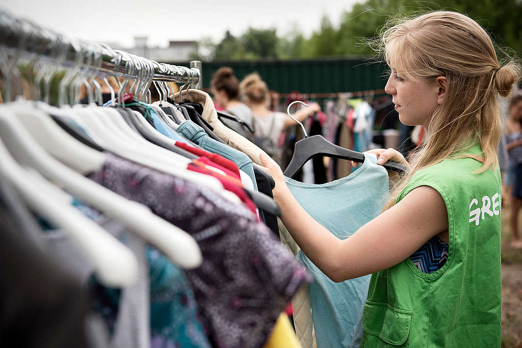 Clothes Swapping Party in Hannover. © Michael Löwa / Greenpeace