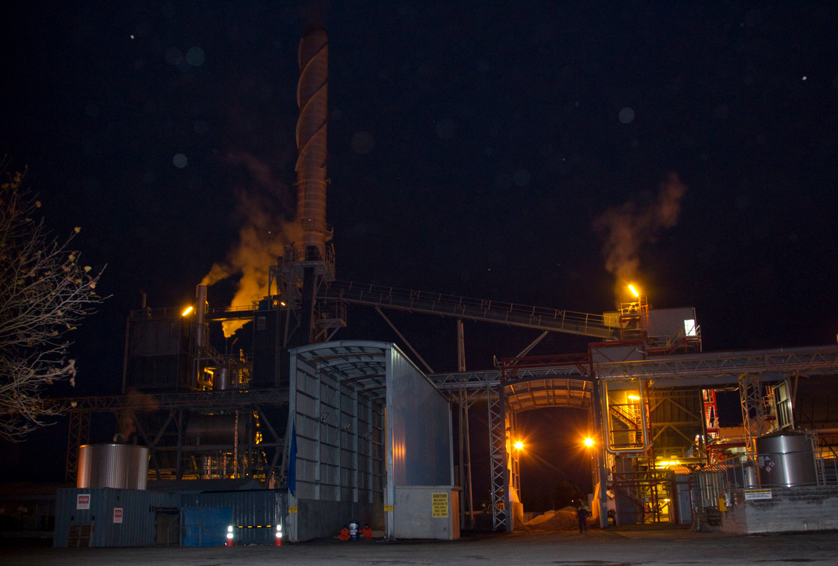 Coal Action at Fonterra's Clandeboye factory in NZ. © Greenpeace / Nigel Marple