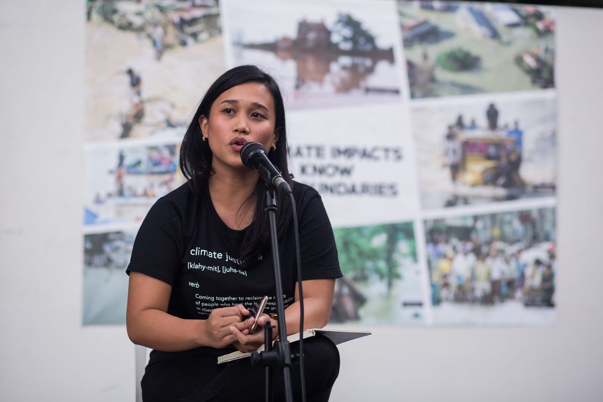 Joanna Sustento at Vigil Program at CHR Phillippines. © Geric Cruz / Greenpeace