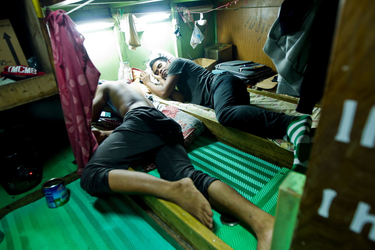 Fishermen Sleep Onboard a Taiwanese Longliner in Samoa. © Paul Hilton / Greenpeace