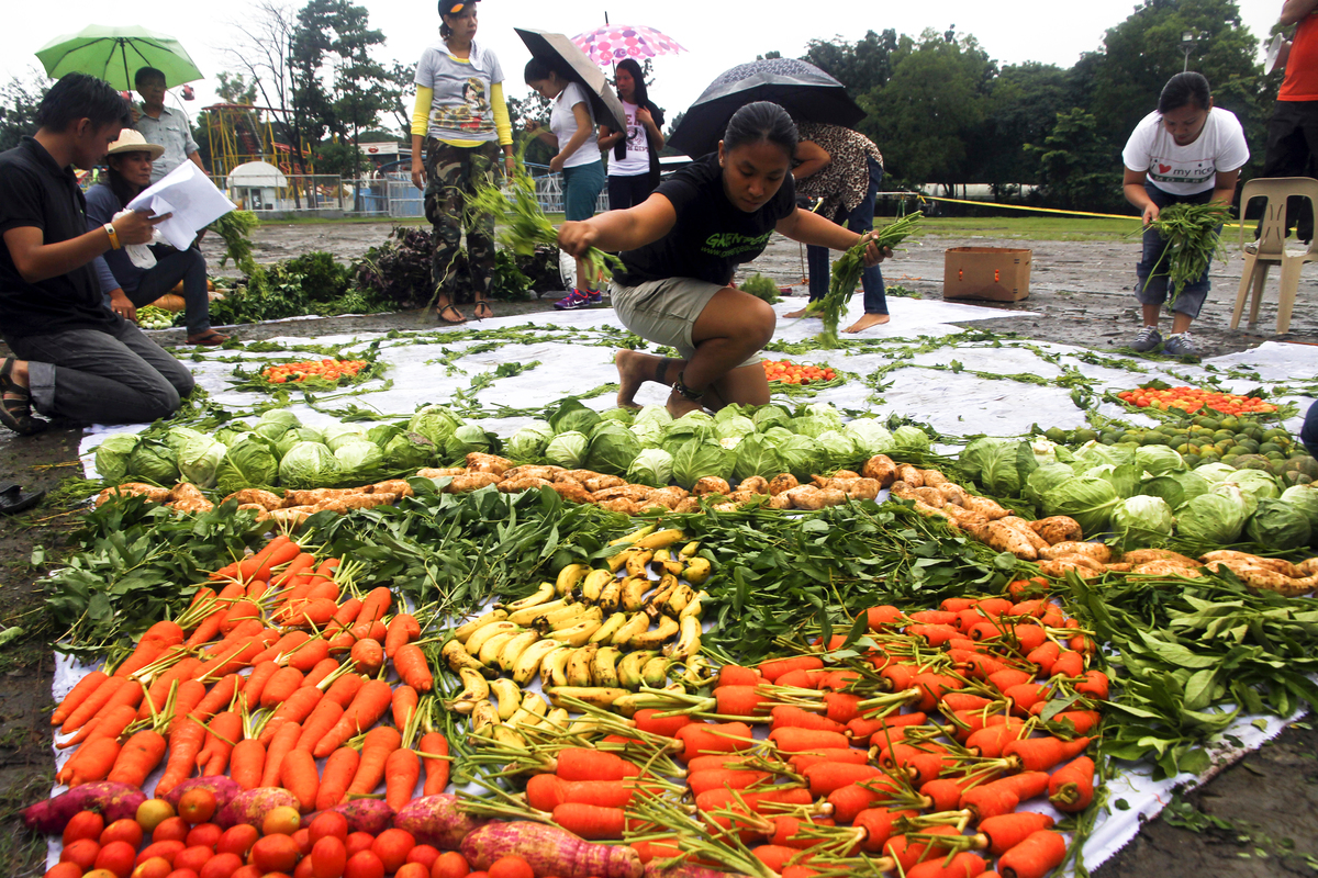 Largest Food Art In Quezon City. © Jimmy Domingo / Greenpeace