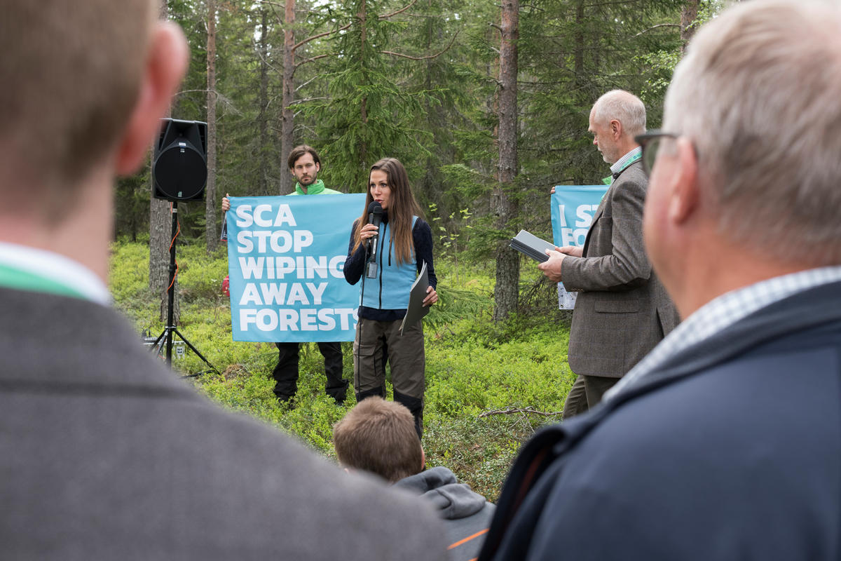 Action on World Biodiversity Day in Sweden. © Christian Åslund