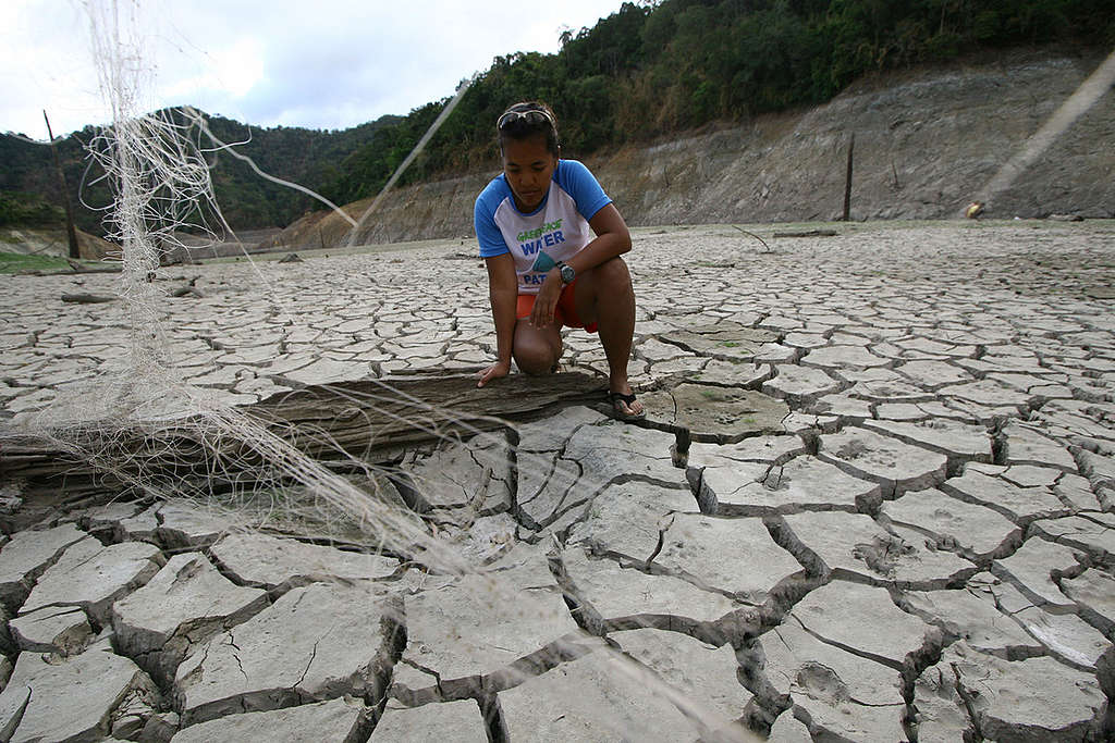 Greenpeace Philippines Water Watch. © Gigie Cruz-Sy / Greenpeace