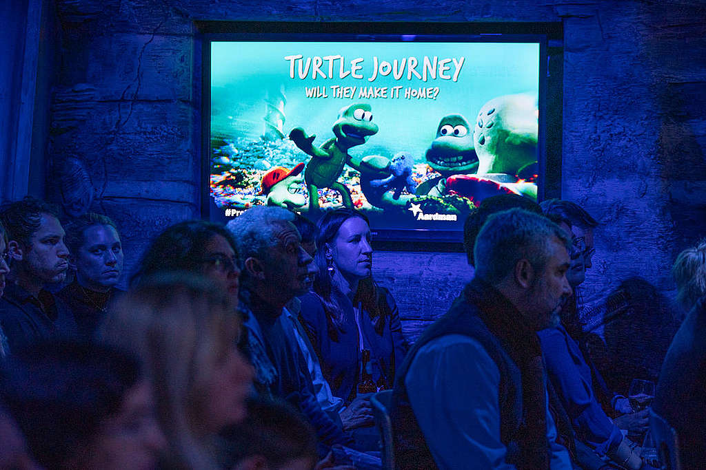 英國辦公室於倫敦海洋生物水族館舉行《海龜歷險記》動畫短片首映會，並邀請到英國國會議員Rebecca Pow、曾飾演《權力遊戲》並為動畫配音的女童星Bella Ramsey、《海龜歷險記》動畫總監Gavin Strange、英國辦公室總監John Sauven，以及英國辦公室海洋專案主任Louisa Casson，到場與觀眾交流。