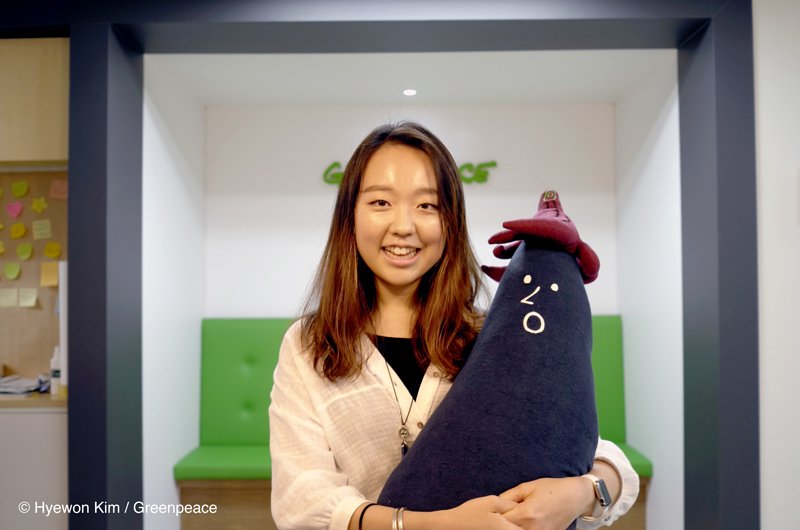 Seojin Lim是綠色和平首爾辦公室的數位行銷與公眾參與專員。