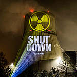 Projection for Final Shutdown at Emsland NPP. © Lars Berg / Greenpeace