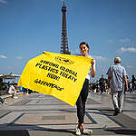 Actor and Advocate Shailene Woodley joins Greenpeace Plastics Campaign in Paris, France. © Noemie Coissac / Greenpeace