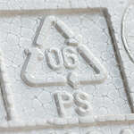 6號塑膠是由聚苯乙烯（polystyrene, PS）製成，保麗龍就是常見的製品之一。