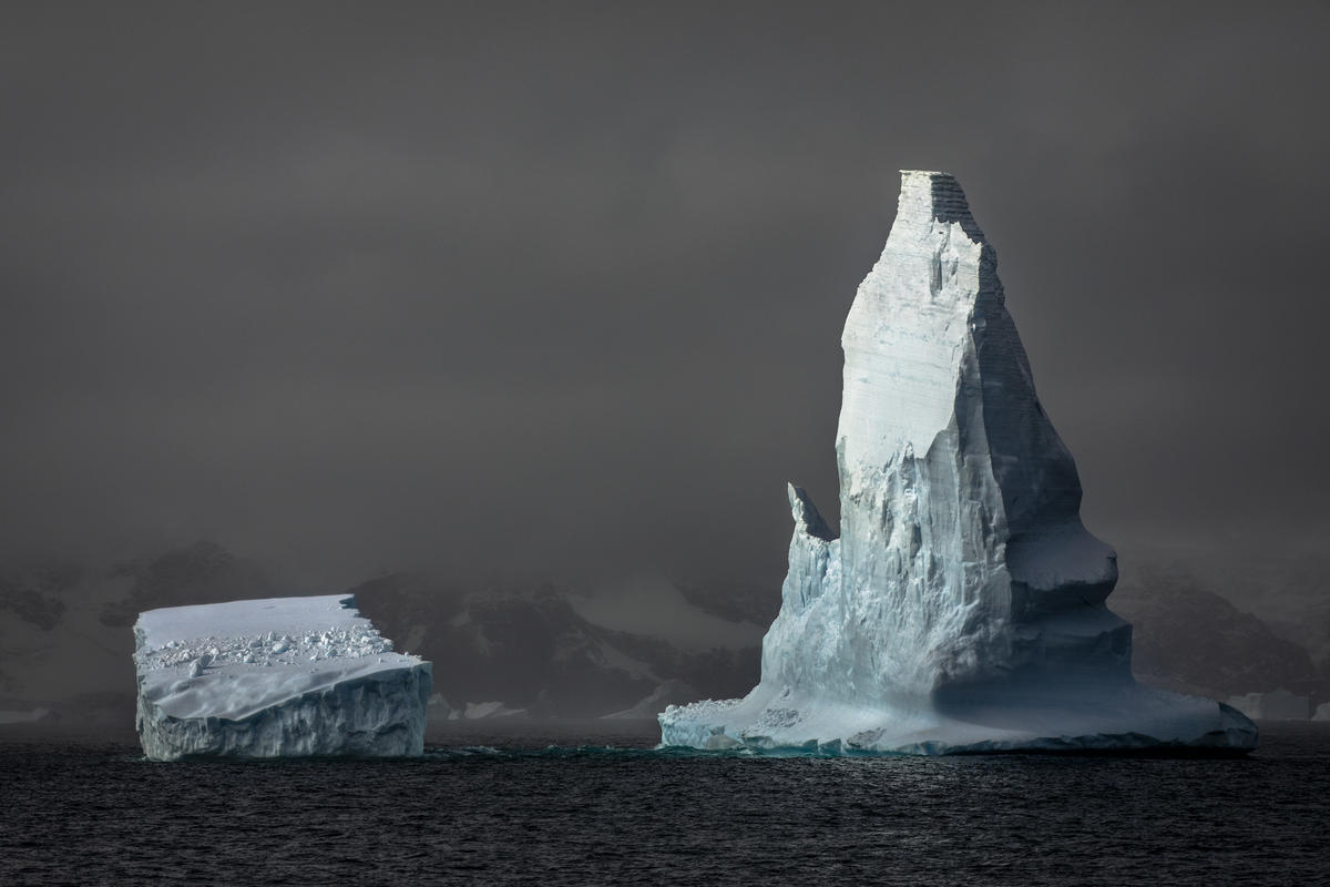 綠色和平船艦希望號（Esperanza）從北極啟動「保護海洋」之旅，在2020年2月來到南極洲的奧克尼群島（South Orkney Islands）。