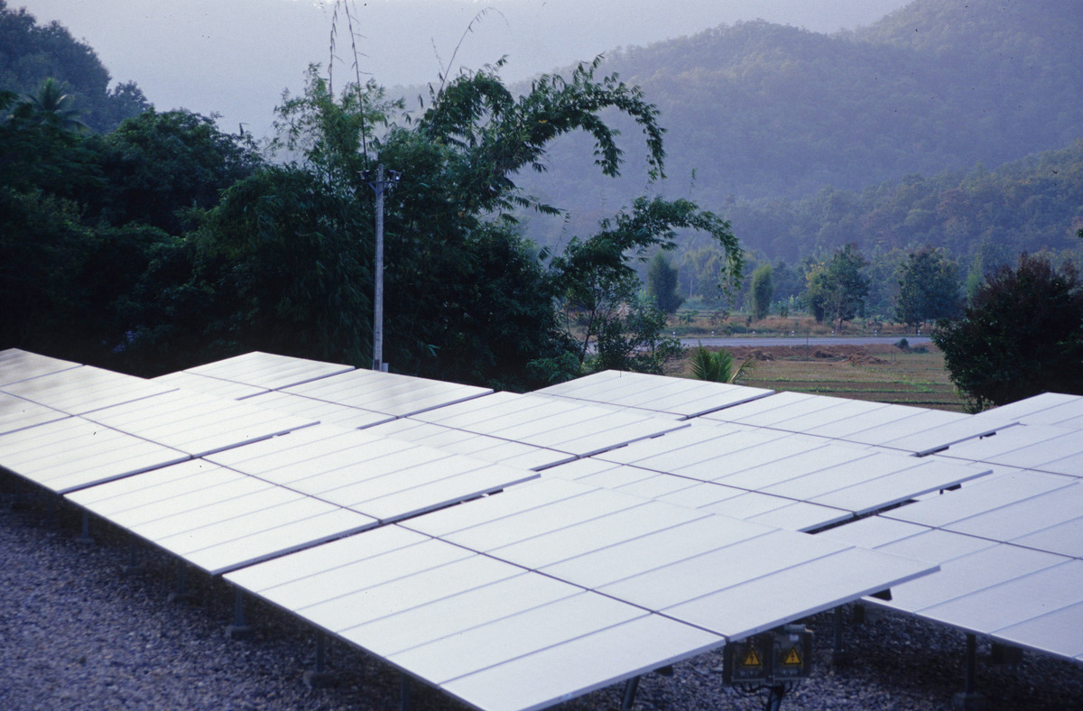 Pha Bong Solar Cell Power Plant in Thailand. © Christian Kaiser / Greenpeace
