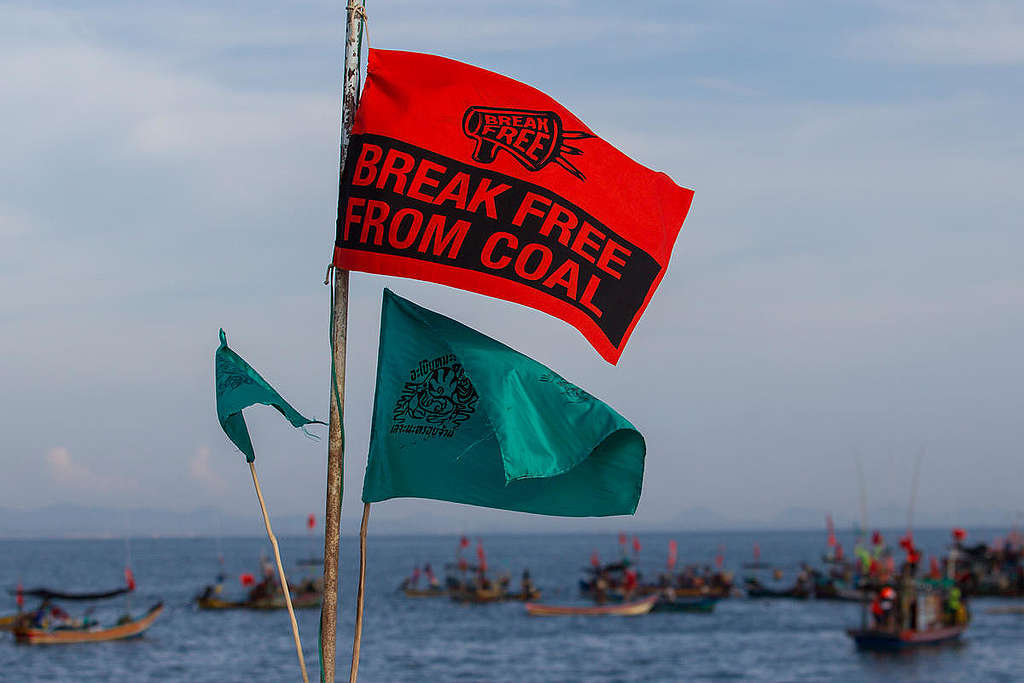 'Heart for Sea' Solidarity Activity in Teluk Patani, Thailand. © Baramee  Temboonkiat / Greenpeace