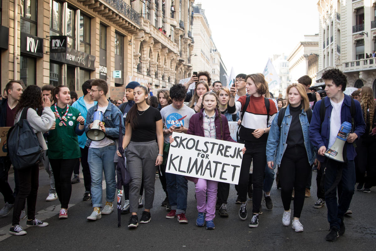 Greta Thunberg Leads Student March for Climate in Paris. © Elsa Palito / Greenpeace