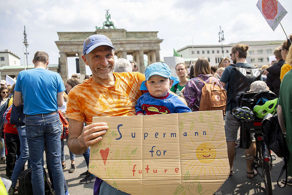 Fridays for Future Demonstration in Berlin. © Jan Zappner / Greenpeace