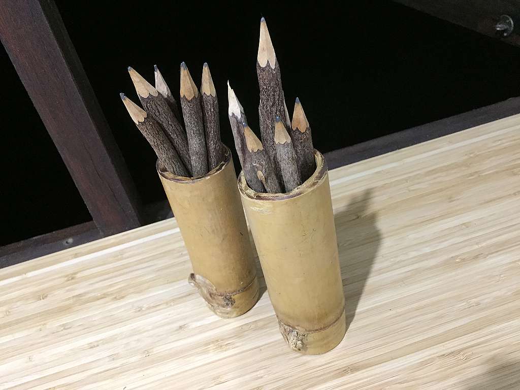 ที่ใส่ดินสอที่ทำอย่างง่าย ๆ จากไม้ไผ่