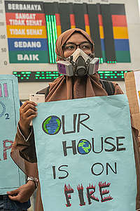 Forest Fires Protest in Central Kalimantan. © Jurnasyanto Sukarno / Greenpeace