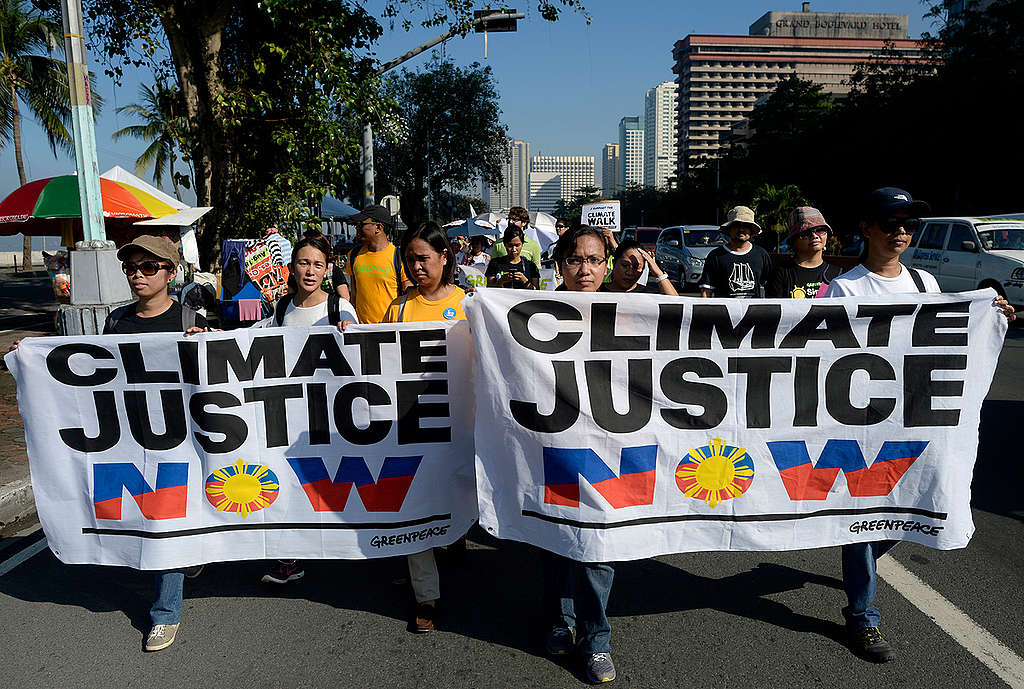 Climate Walk in Manila. © Nathaniel Garcia / Greenpeace