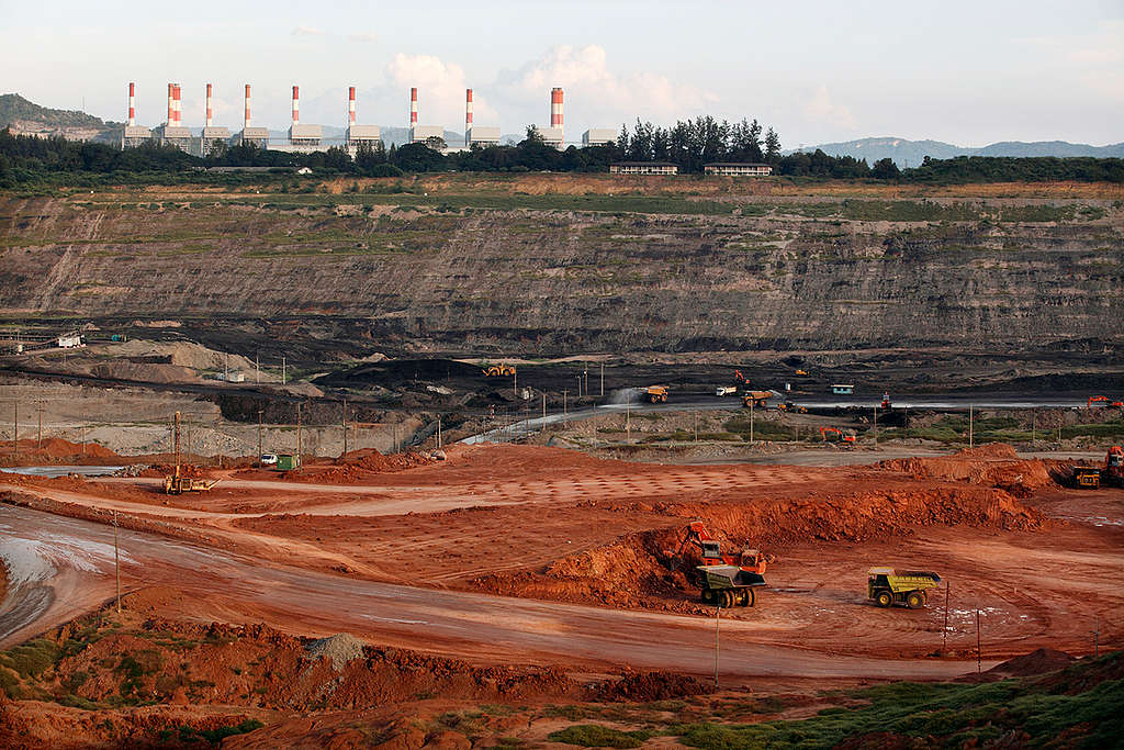 Mae Moh Coal Mine in Thailand. © Luke Duggleby / Greenpeace
