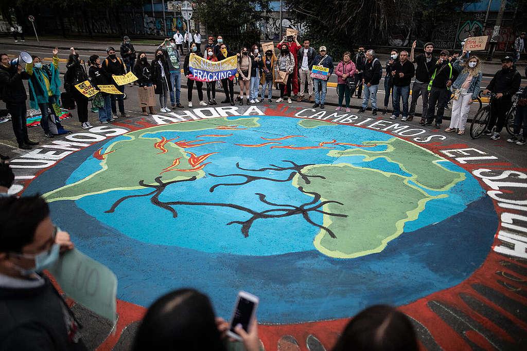 การประท้วงเพื่อสภาพภูมิอากาศในเมือง Bogotá. © Ivan Valencia / Greenpeace