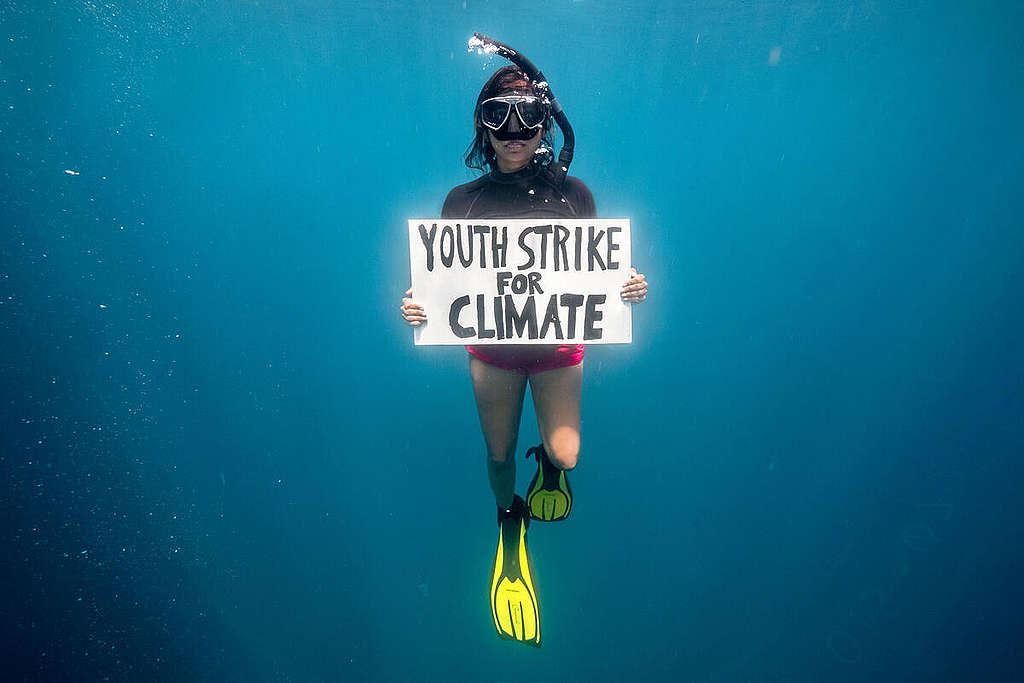 Climate Strike on the Saya de Malha Bank in the Indian Ocean. © Tommy Trenchard / Greenpeace