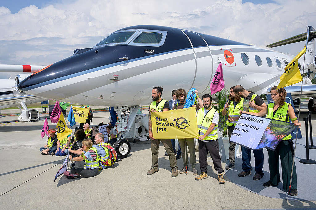 Action against Private Jets at EBACE in Geneva. © Greenpeace