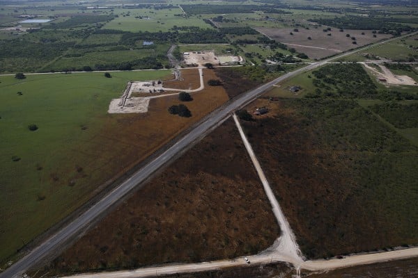 A dead zone is visible on June 1, 2015 around an EnCana frackng well blowout that occurred May 19, 2015 in a rural area near Karnes City, Texas.