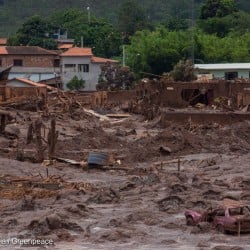 Destruction Caused by Toxic Mud Disaster in BrazilDesastre ambiental em Mariana-MG